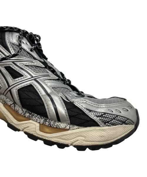 asics（アシックス）asics (アシックス) GEL-NIMBUS 10.1　ゲル ニンバス　ローカットスニーカー シルバー サイズ:27cmの古着・服飾アイテム