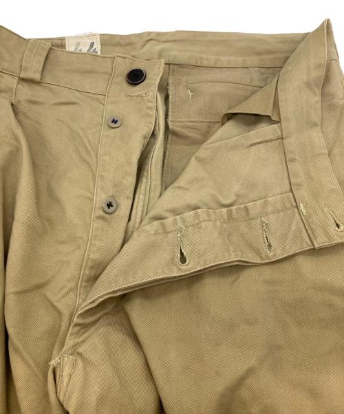 ARIEL AIZENAY（アリエル アイゼネ）ARIEL AIZENAY (アリエル アイゼネ) M-52チノトラウザー ベージュ サイズ:size44の古着・服飾アイテム