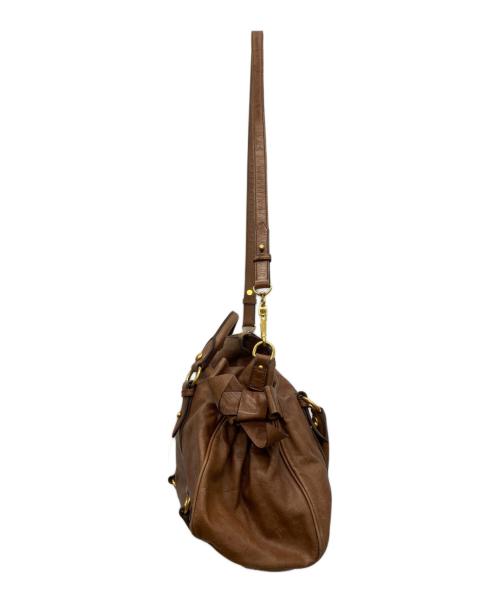 MIU MIU（ミュウミュウ）MIU MIU (ミュウミュウ) Vitello Lux Ribbon 2WAYショルダーバッグ　　ヴィッテロ・ラックス・リボン・ツーウェイ・ショルダーバッグ ブラウンの古着・服飾アイテム