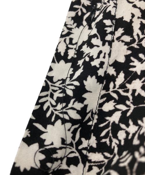 KAGURE（カグレ）kagure (カグレ) モノトーンプリントワンピース ブラックの古着・服飾アイテム