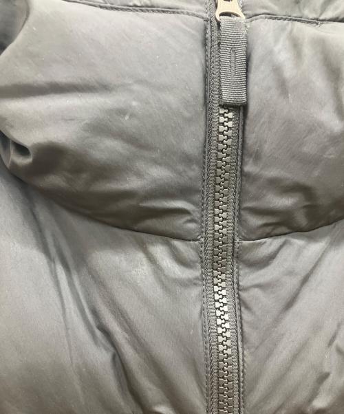 THE NORTH FACE（ザ ノース フェイス）THE NORTH FACE (ザ ノース フェイス) ヌプシフーディーダウンジャケット　ワンポイントジャケット カーキ サイズ:Mの古着・服飾アイテム