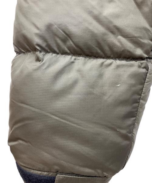 THE NORTH FACE（ザ ノース フェイス）THE NORTH FACE (ザ ノース フェイス) ヌプシフーディーダウンジャケット　ワンポイントジャケット カーキ サイズ:Mの古着・服飾アイテム
