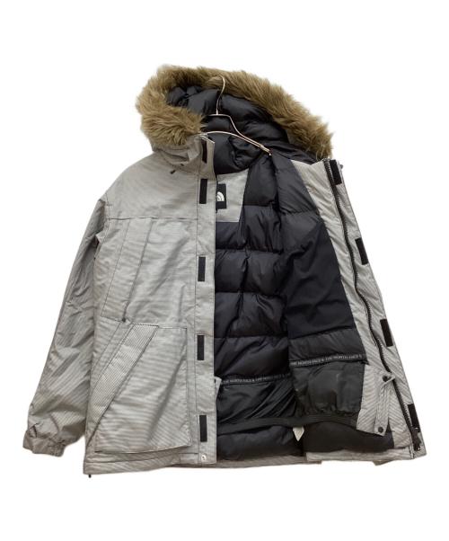 THE NORTH FACE（ザ ノース フェイス）THE NORTH FACE (ザ ノース フェイス) MOUNTAIN DOWN PARK　チェックマウンテンダウンパーカ グレー サイズ:XLの古着・服飾アイテム
