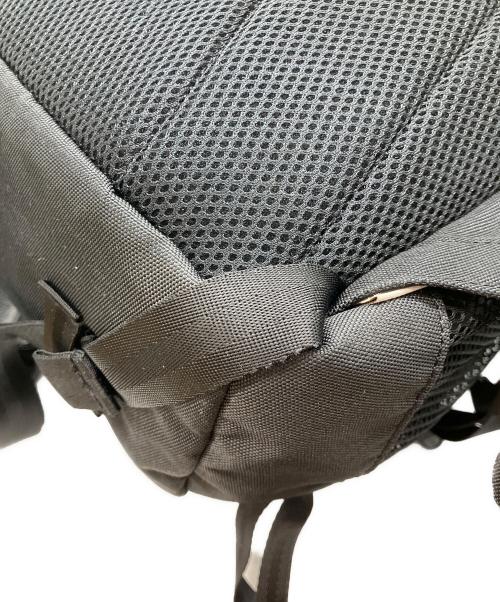 Coleman（コールマン）Coleman (コールマン) BEAUTY&YOUTH (ビューティーアンドユース) 別注コールマン ウォーカー33　コラボバックパック　リュック ブラックの古着・服飾アイテム