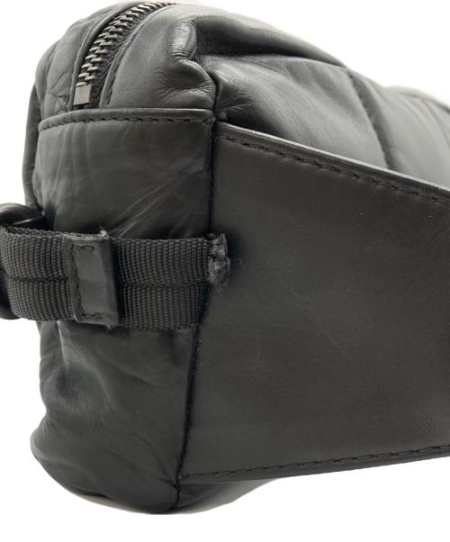 BOTTEGA VENETA（ボッテガベネタ）BOTTEGA VENETA (ボッテガベネタ) イントレチャートウエストポーチ/ウエストバッグ　ネロ ネロの古着・服飾アイテム