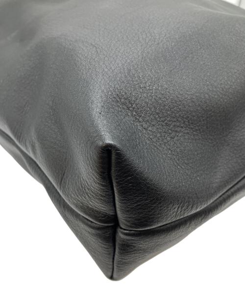 HENDER SCHEME（エンダースキーマ）HENDER SCHEME (エンダースキーマ) cow bag M レザートートバッグ ブラックの古着・服飾アイテム