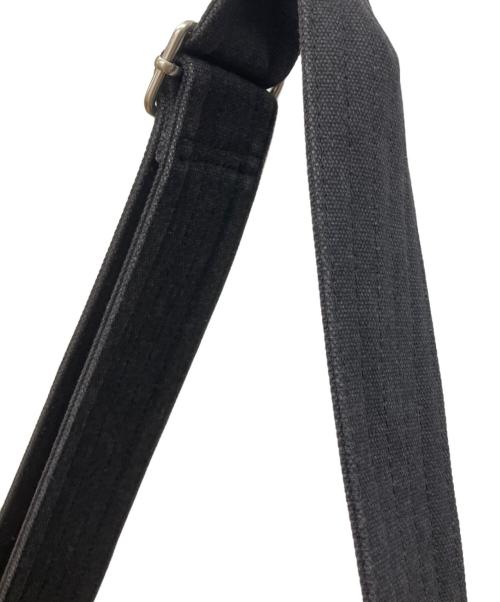 A.P.C.（アーペーセー）A.P.C. (アーペーセー) Journal スモールバッグ グレーの古着・服飾アイテム