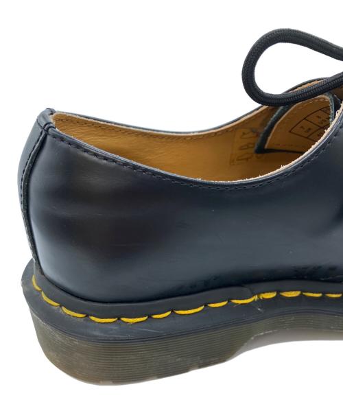 Dr.Martens（ドクターマーチン）Dr.Martens (ドクターマーチン) 3ホールシューズ ブラック サイズ:UK　7の古着・服飾アイテム