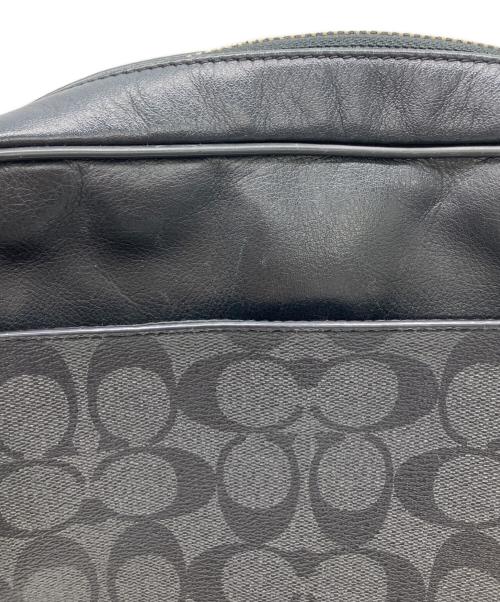 COACH（コーチ）COACH (コーチ) シグネチャー柄ショルダーバッグ ブラックの古着・服飾アイテム