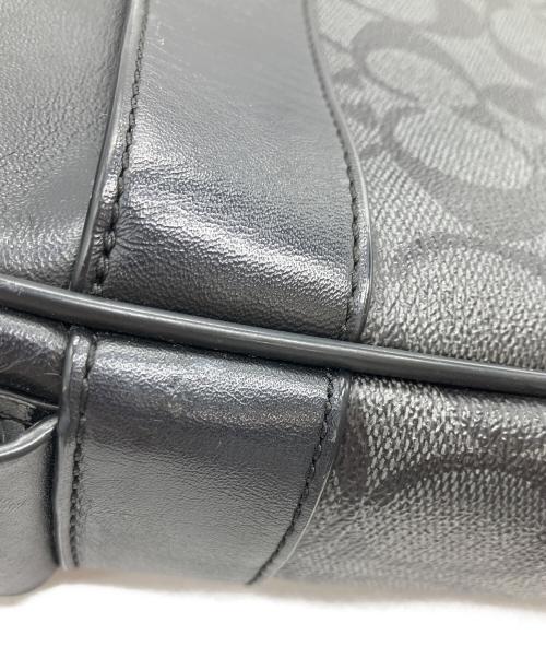 COACH（コーチ）COACH (コーチ) シグネチャー柄ショルダーバッグ ブラックの古着・服飾アイテム