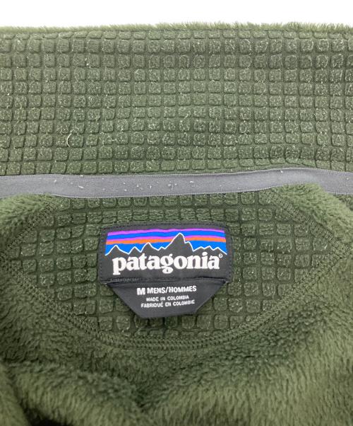 Patagonia（パタゴニア）Patagonia (パタゴニア) R2 FLEECE JACKET　フリースジャケット グリーン サイズ:Mの古着・服飾アイテム
