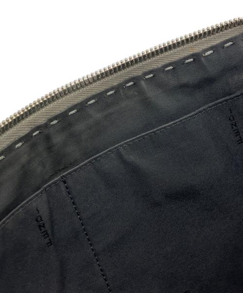 FENDI（フェンディ）FENDI (フェンディ) セレリア クラッチバッグ / セカンドバッグ グレーの古着・服飾アイテム