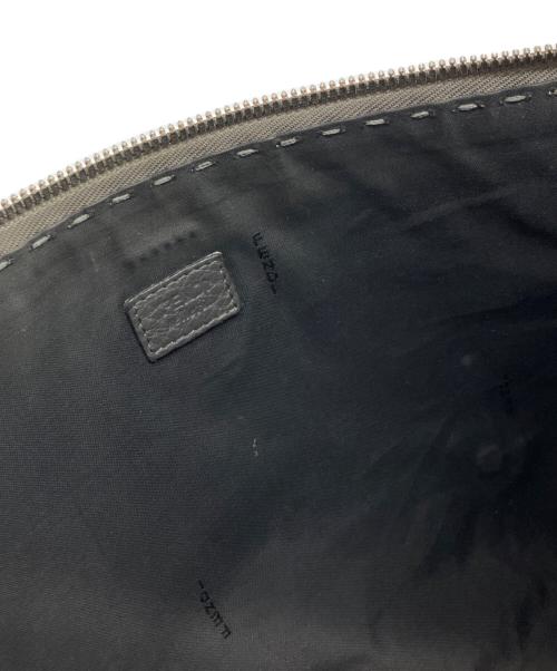 FENDI（フェンディ）FENDI (フェンディ) セレリア クラッチバッグ / セカンドバッグ グレーの古着・服飾アイテム