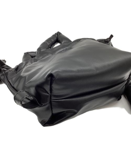 olend（オレンド）olend (オレンド) VEGAN LEATHER MICRO ONA ブラックの古着・服飾アイテム