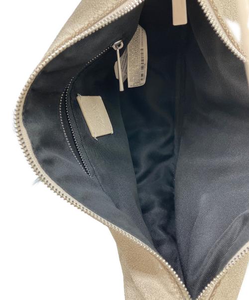 ZARA（ザラ）ZARA (ザラ) エクリュカラーダメージ加工ショルダーバッグ ホワイトの古着・服飾アイテム