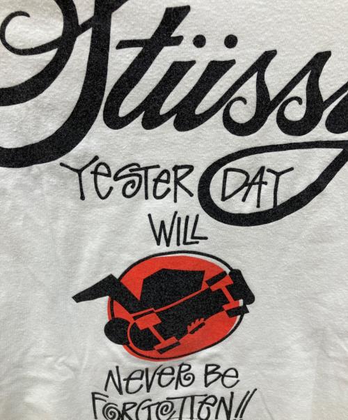 stussy（ステューシー）stussy (ステューシー) プリントTシャツ ホワイト サイズ:XLの古着・服飾アイテム