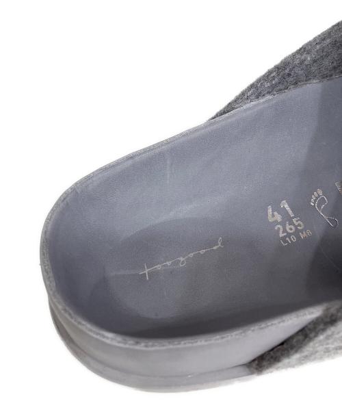 BIRKENSTOCK（ビルケンシュトック）BIRKENSTOCK (ビルケンシュトック) フォージャー プレミアム フランネル サンダル グレー サイズ:26.5の古着・服飾アイテム