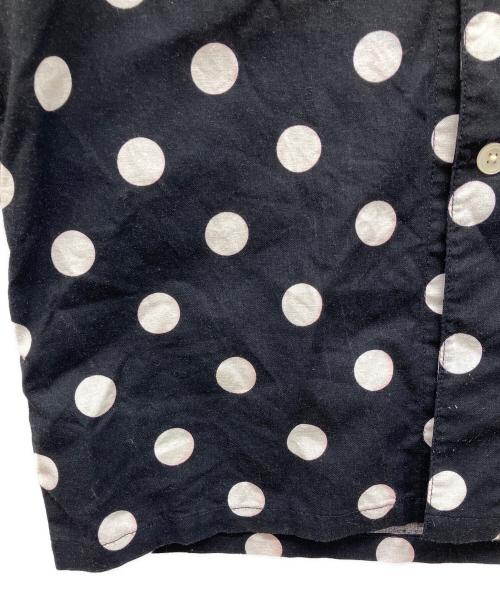YOIYOI GION（ヨイヨイ ギオン）YOIYOI GION (ヨイヨイ ギオン) ノーカラー ドットシャツ ブラック サイズ:Ｓの古着・服飾アイテム