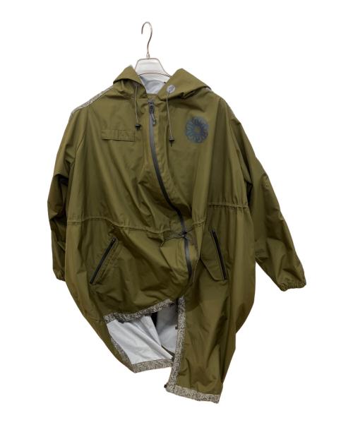 PUMA（プーマ）PUMA (プーマ) ANREALAGE (アンリアレイジ) 2WAY撥水コート　2in1 longcoat オリーブ サイズ:Mの古着・服飾アイテム