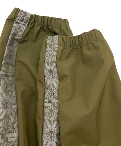 PUMA（プーマ）PUMA (プーマ) ANREALAGE (アンリアレイジ) 2WAY撥水コート　2in1 longcoat オリーブ サイズ:Mの古着・服飾アイテム