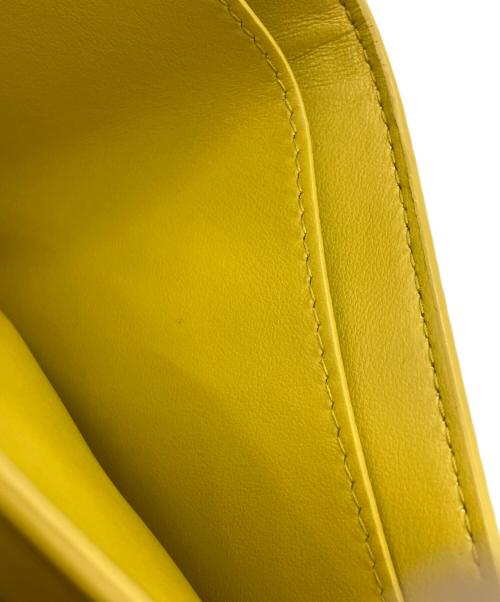 BOTTEGA VENETA（ボッテガベネタ）BOTTEGA VENETA (ボッテガベネタ) デボスイントレチャート2つ折り財布 イエローの古着・服飾アイテム