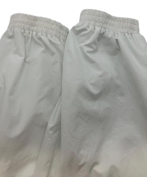 Lily Brown（リリーブラウン）Lily Brown (リリーブラウン) フロントフリルブルゾン ホワイト サイズ:FREEの古着・服飾アイテム