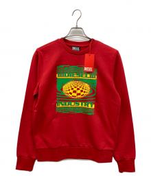 DIESEL（ディーゼル）の古着「グラフィックプリント レギュラーフィット 長袖スウェットシャツ トレーナー」｜レッド
