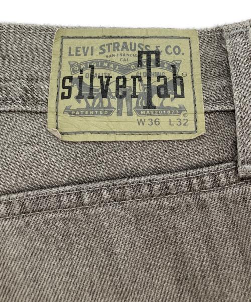LEVI'S（リーバイス）LEVI'S (リーバイス) ルーズフィットデニムパンツ グレー サイズ:W36×L32の古着・服飾アイテム
