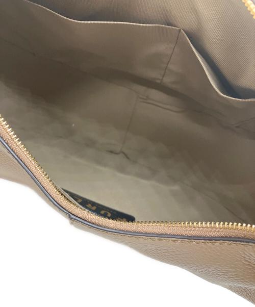 FURLA（フルラ）FURLA (フルラ) MIASTELLA S ホーボーバッグ　クロスボディバッグ ベージュの古着・服飾アイテム