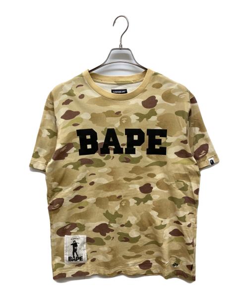 A BATHING APE（アベイシングエイプ）A BATHING APE (アベイシングエイプ) ALPHA (アルファ) カモフラプリントTシャツ ベージュ サイズ:Mの古着・服飾アイテム