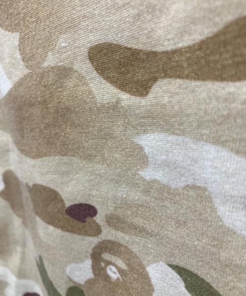 A BATHING APE（アベイシングエイプ）A BATHING APE (アベイシングエイプ) ALPHA (アルファ) カモフラプリントTシャツ ベージュ サイズ:Mの古着・服飾アイテム