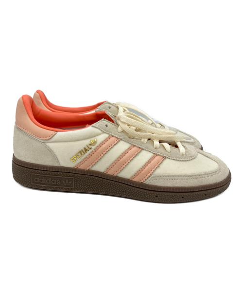 adidas（アディダス）adidas (アディダス) HANDBALL SPEZIAL WMNS Cream White/Powder Coral（ハンドボール スペツィアル） アイボリー サイズ:24の古着・服飾アイテム