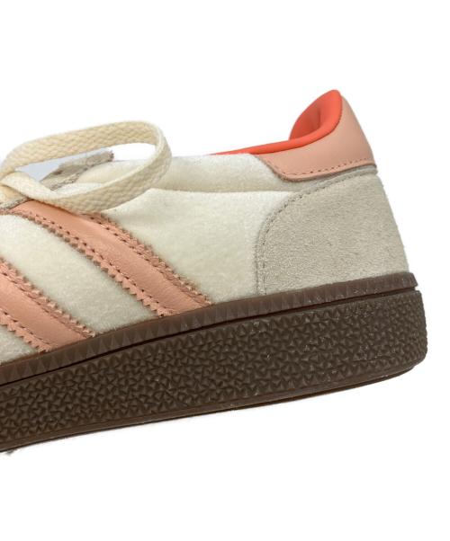 adidas（アディダス）adidas (アディダス) HANDBALL SPEZIAL WMNS Cream White/Powder Coral（ハンドボール スペツィアル） アイボリー サイズ:24の古着・服飾アイテム