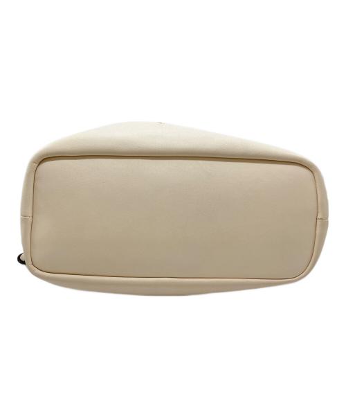 COACH（コーチ）COACH (コーチ) ドローストリングトート バッグ ホワイトの古着・服飾アイテム