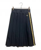 FRED PERRYフレッドペリー）の古着「Tape Detail Pleated Midi Skirt」｜ブラック