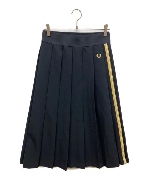 FRED PERRY（フレッドペリー）FRED PERRY (フレッドペリー) Tape Detail Pleated Midi Skirt ブラック サイズ:36の古着・服飾アイテム