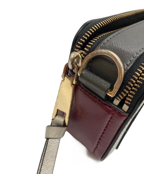 MARC JACOBS（マークジェイコブス）MARC JACOBS (マークジェイコブス) THE SNAPSHOTショルダーバッグ シルバーの古着・服飾アイテム
