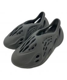 adidas（アディダス）の古着「YEEZY FOAM RUNNER」｜ブラック