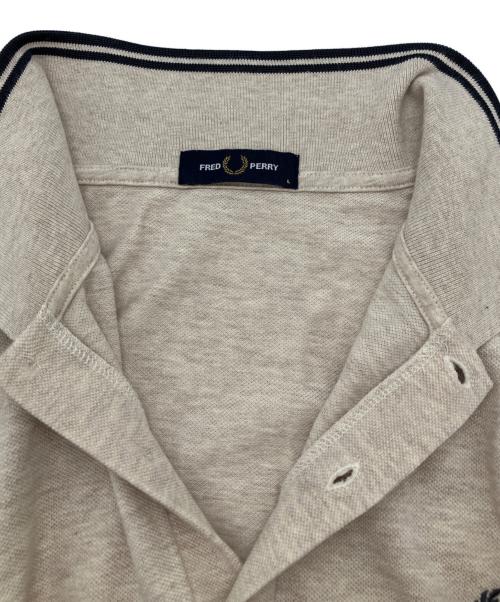 FRED PERRY（フレッドペリー）FRED PERRY (フレッドペリー) 長袖ポロシャツ ベージュ サイズ:Lの古着・服飾アイテム