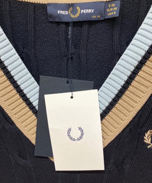 FRED PERRY（フレッドペリー）FRED PERRY (フレッドペリー) BOLD TIPPED CABLE KNIT JUMPER ネイビー サイズ:10 未使用品の古着・服飾アイテム