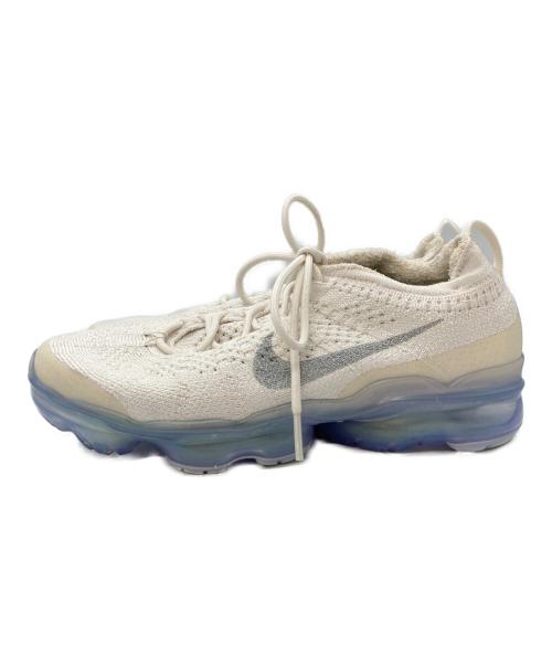 NIKE（ナイキ）NIKE (ナイキ) ローカットスニーカー アイボリー サイズ:24.5の古着・服飾アイテム