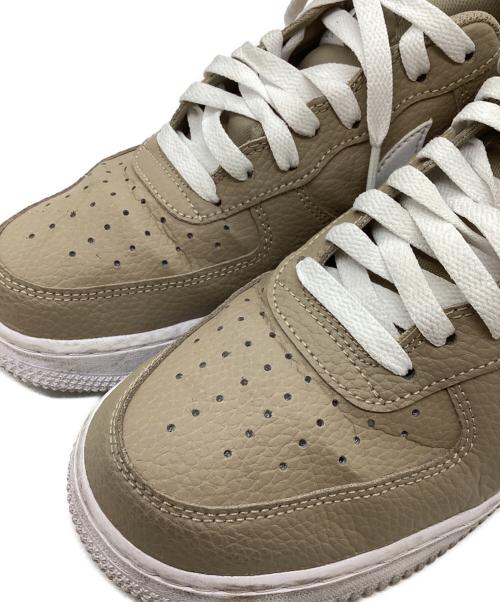 NIKE（ナイキ）NIKE (ナイキ) AIR FORCE 1 '07 AN23 KHAKI/WHITE-WHITE ブラウン サイズ:26.5の古着・服飾アイテム