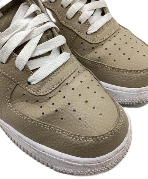 NIKE（ナイキ）NIKE (ナイキ) AIR FORCE 1 '07 AN23 KHAKI/WHITE-WHITE ブラウン サイズ:26.5の古着・服飾アイテム