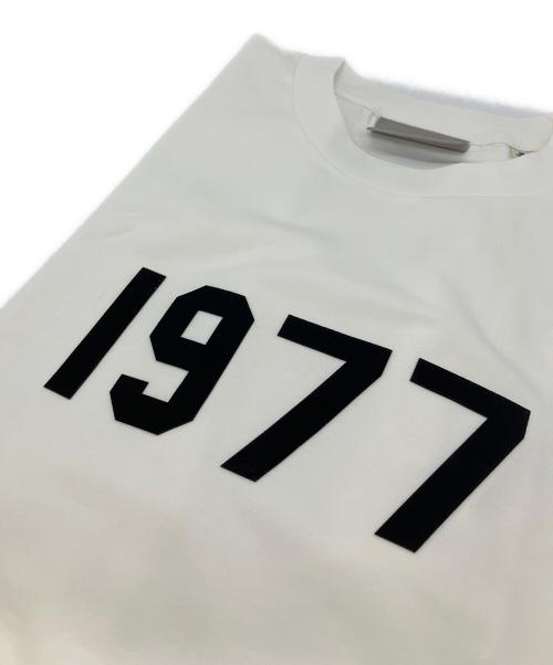 FOG ESSENTIALS（フィアオブゴッド エッセンシャル）FOG ESSENTIALS (フィアオブゴッド エッセンシャル) 1977 T-SHIRT ホワイト サイズ:Mの古着・服飾アイテム