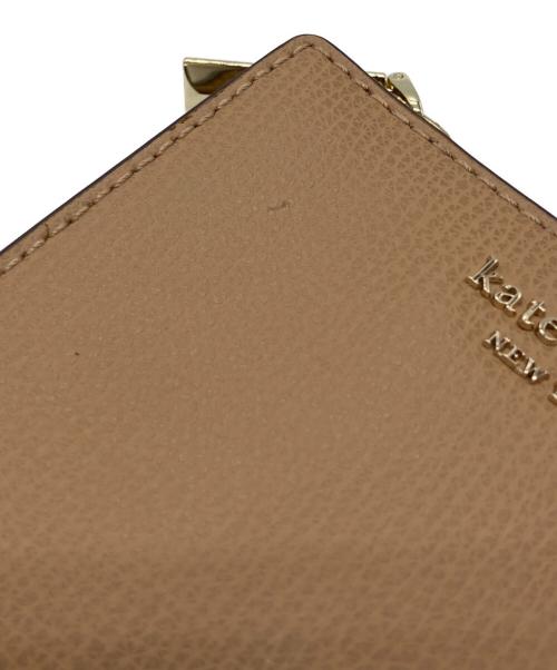 Kate Spade（ケイトスペード）Kate Spade (ケイトスペード) SYLVIA BIFOLD WALLET ベージュの古着・服飾アイテム