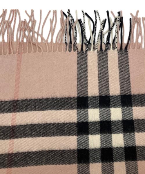 BURBERRY（バーバリー）BURBERRY (バーバリー) ノヴァチェックカシミヤマフラー ピンクの古着・服飾アイテム