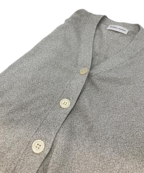 HUMAN WOMAN（ヒューマンウーマン）HUMAN WOMAN (ヒューマンウーマン) ペーパーヤーンVネックカーディガン ベージュ サイズ:Mの古着・服飾アイテム