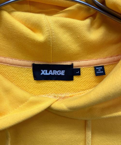 X-LARGE（エクストララージ）X-LARGE (エクストララージ) EMBROIDERY SLANTED OG PULLOVER HOODED SWEAT イエロー サイズ:Lの古着・服飾アイテム