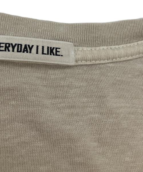 EVERYDAY I LIKE.（エヴリデイ アイ ライク）EVERYDAY I LIKE. (エヴリデイ アイ ライク) 半袖カットソー ベージュ サイズ:Freeの古着・服飾アイテム