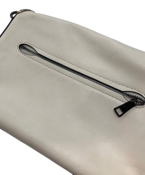 COACH（コーチ）COACH (コーチ) ソフトタビー ショルダーバッグ ホワイトの古着・服飾アイテム